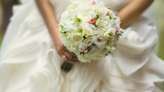 Top 5 Reasons For Buying Your Wedding Flowers Online