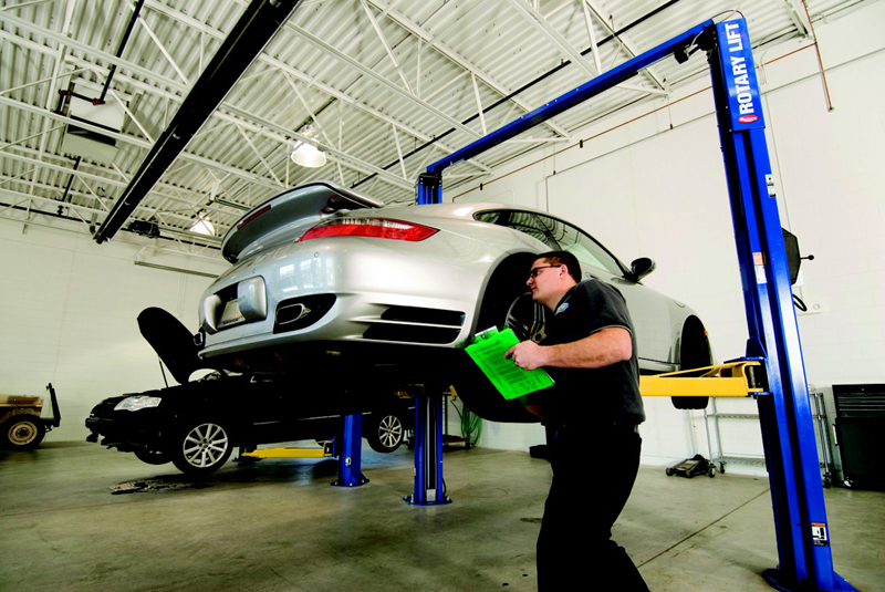 How Auto Body Repairs Help You Save